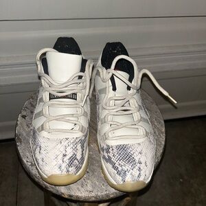 Jordan 11 Retro Low Snake Skin Light Bone Mens